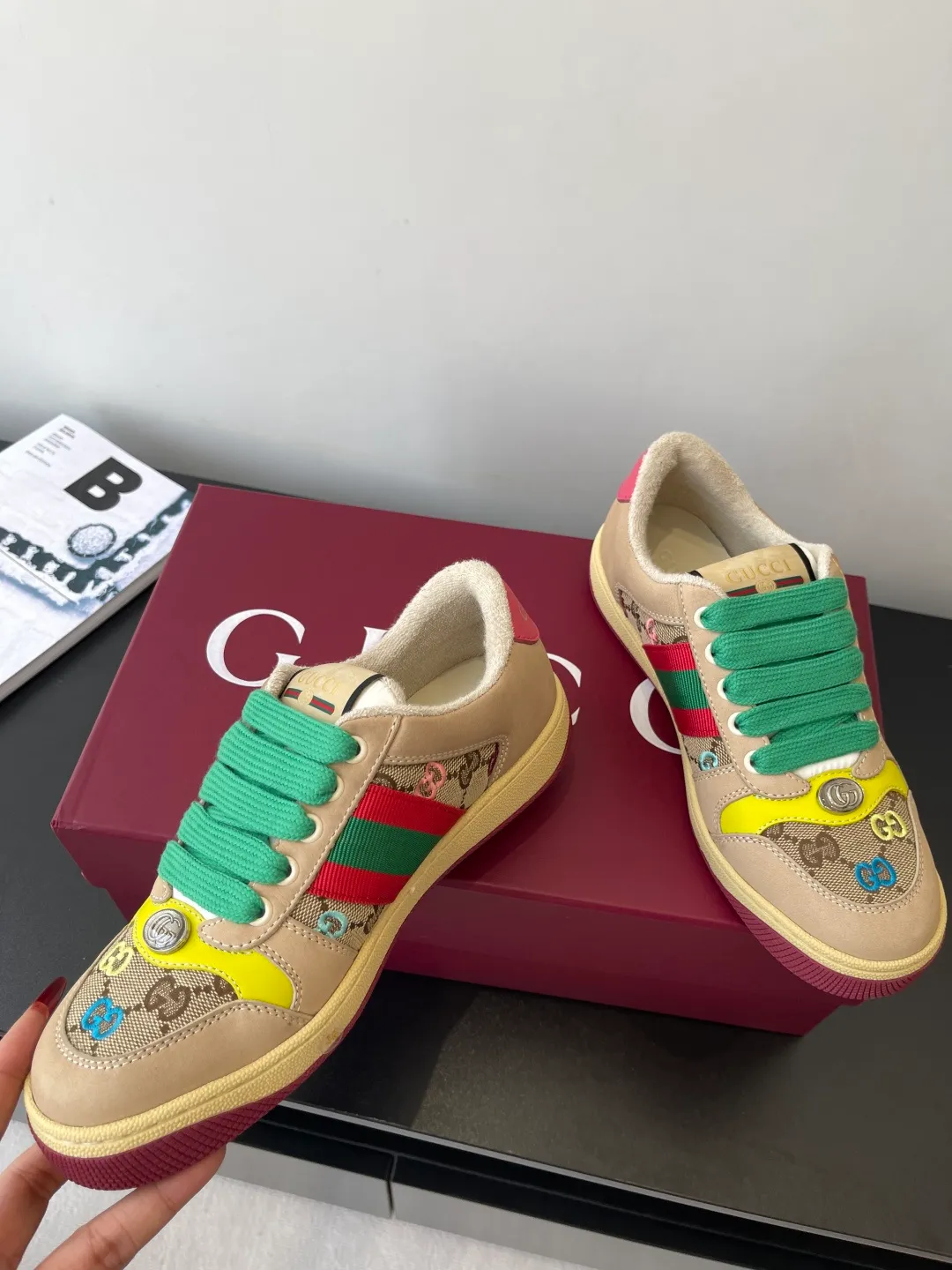 👟👟Ex-factory price 600👟👟 Gucci newly upgraded small dirty shoes for couples GG series old casual small dirty shoes catwalk style original development and purchase level version Metal double G crystal cylindrical logo Gucci original pattern ribbon Exclusive color rubbed cowhide fabric original terry cloth is delicate, soft and more comfortable and breathable Private molded two-color original TPU outsole (lower layer is wider, upper layer is narrower) Code number: 35-44